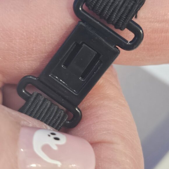 Adult/Teen Adjustable Black And White Musical Note Bow Tie - Picture 5 of 7